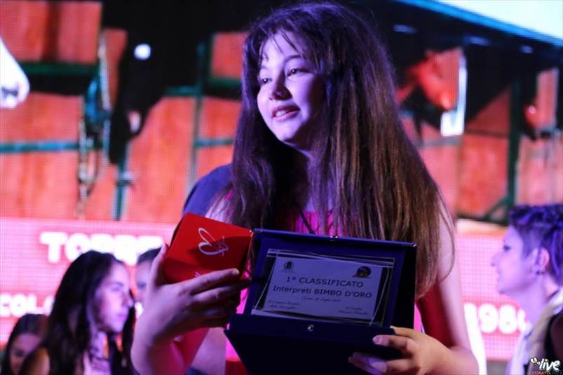 “Vver cantando”, la coratina Valeria Tarricone primeggia nella categoria Junior editi