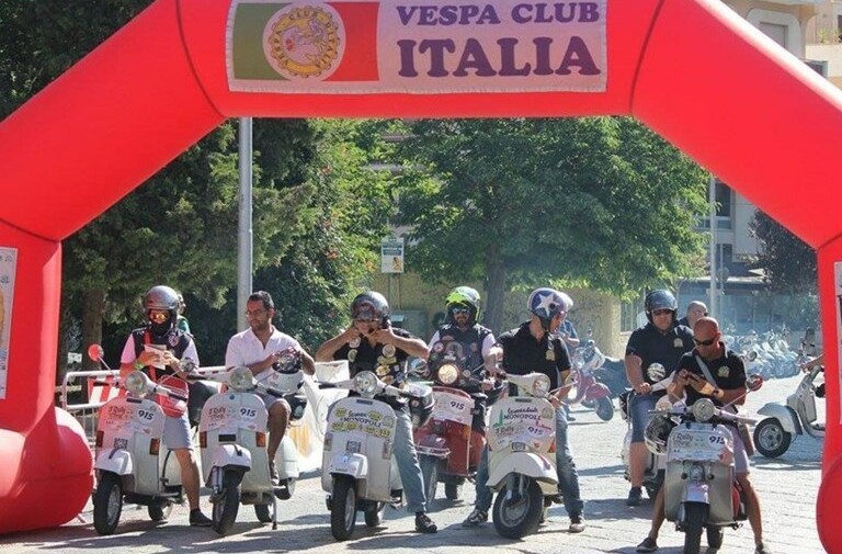 In Vespa per il “Rally delle Murge”