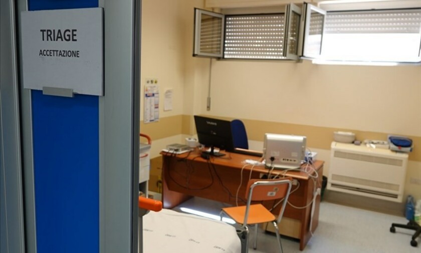 L'ospedale di Bisceglie interamente dedicato al Covid: fino a 100 posti letto per i pazienti