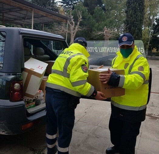 La generosità dei coratini: mascherine e generi alimentari donati a ospedale e protezione civile