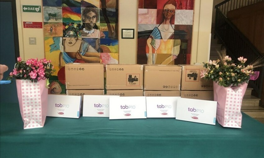 Granoro dona 40 tablet agli studenti dell'Oriani-Tandoi