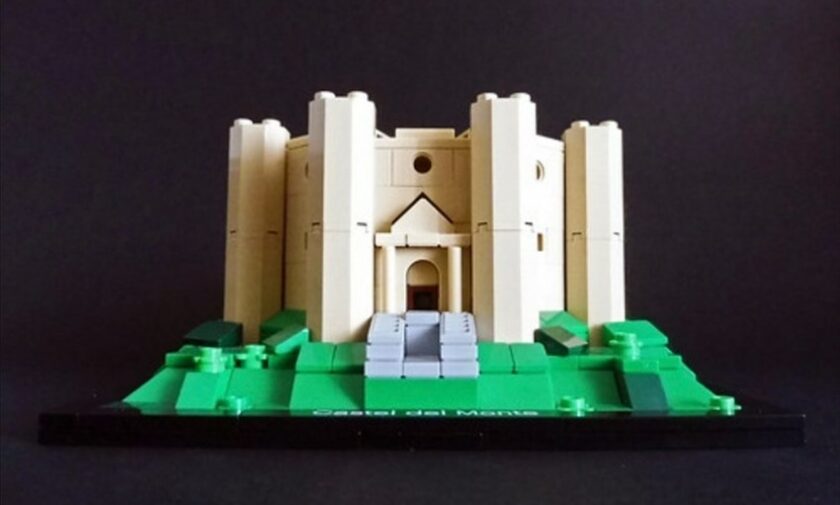 L’omaggio a Castel del Monte con i mattoncini Lego