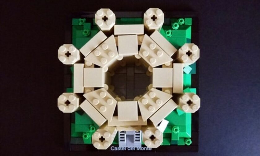 L’omaggio a Castel del Monte con i mattoncini Lego