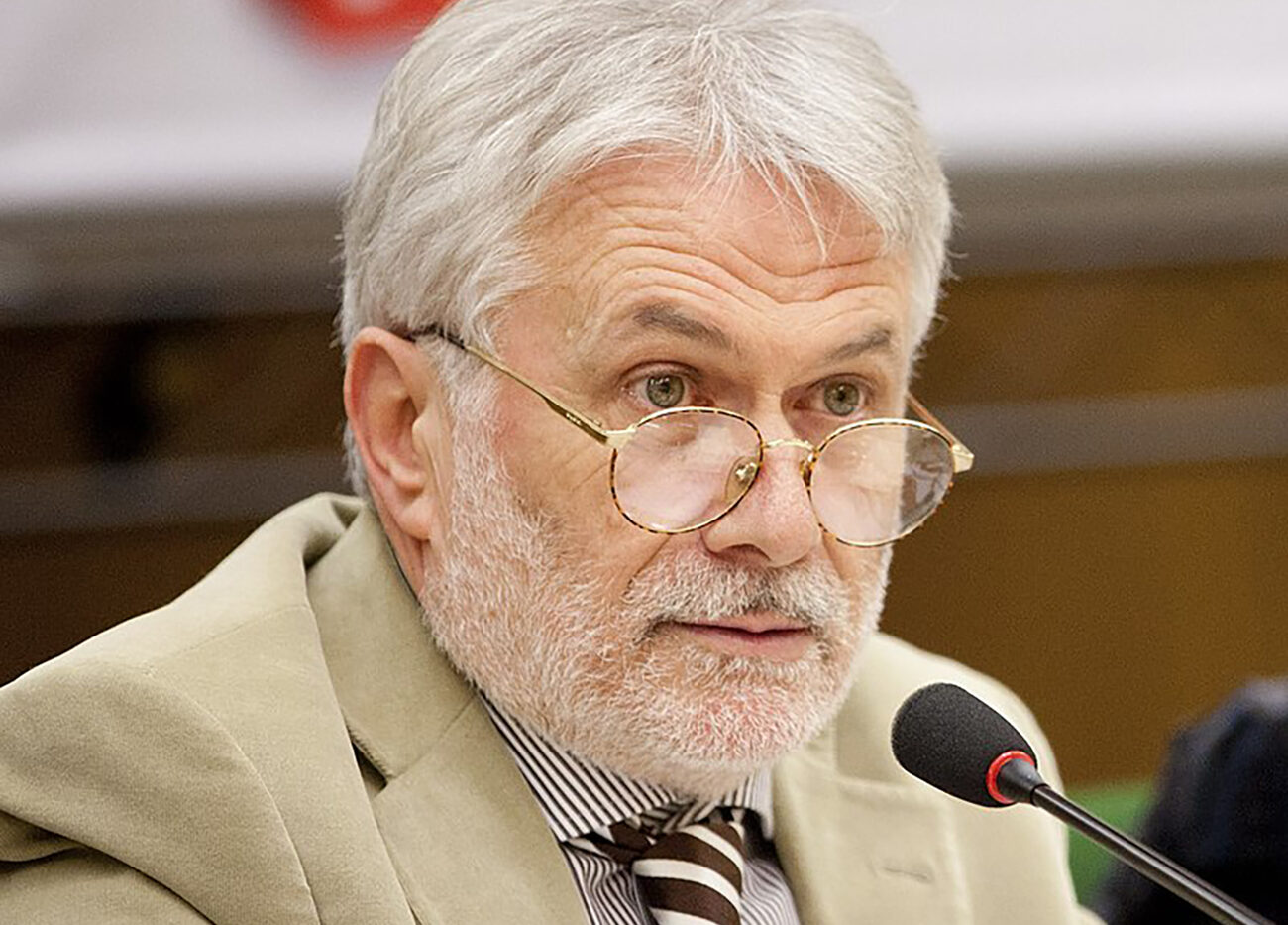 “Il dono dell’amore”, Raffaele Nigro presenta il suo libro a Palazzo Ferrara