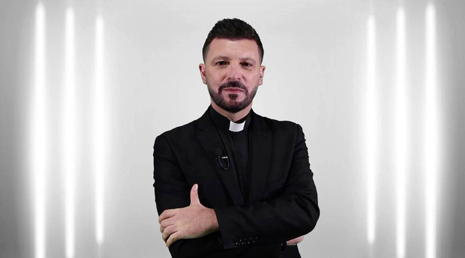 Don Vito Martinelli sospeso da ogni incarico pastorale, la Diocesi indagava già da novembre 2025