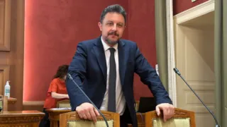 Nuovo tensostatico, c’è l’ok della giunta. Ora la decisione passa dal consiglio comunale